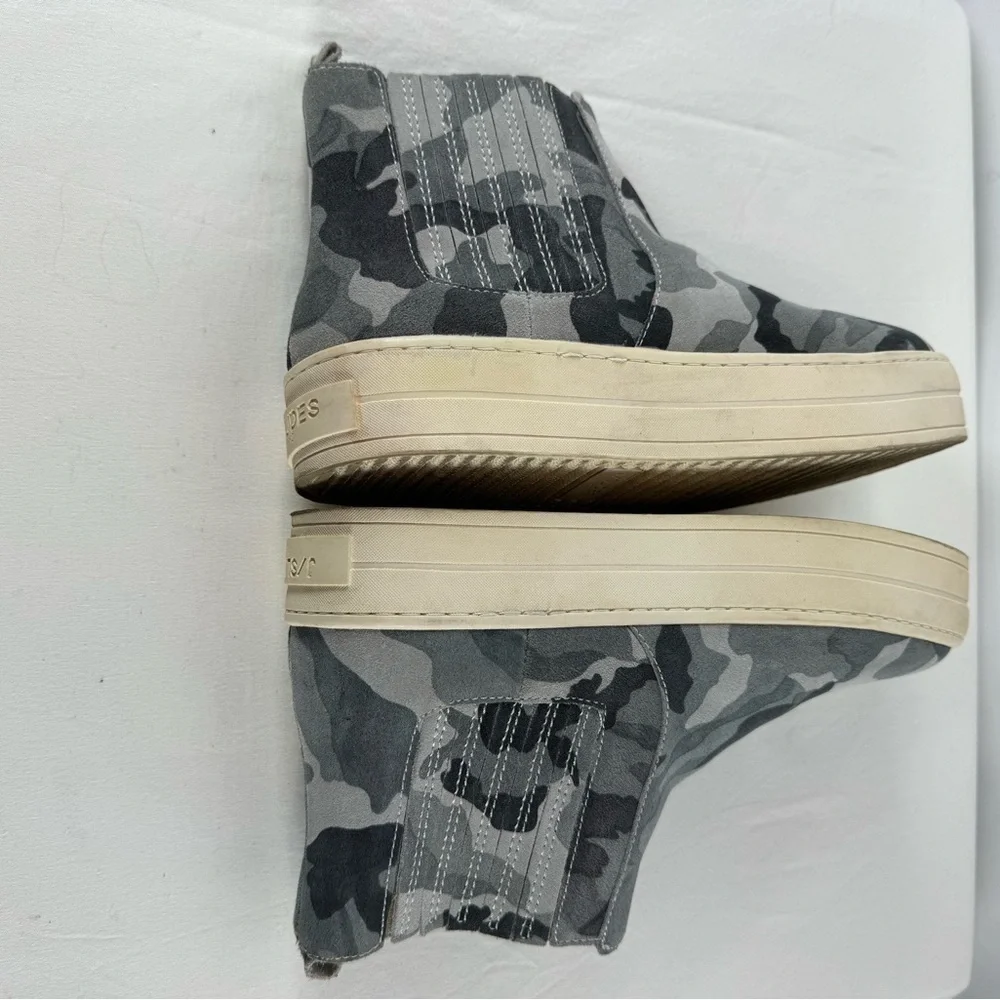 J/SLIDES‎ Camo Hypo Suede Hi Top Sneaker in Grey Size 7.5